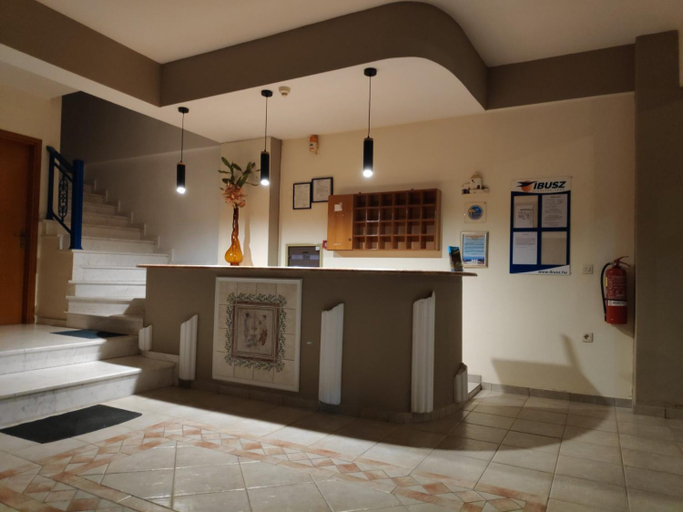 Others 4, Villa Zeus, Central Macedonia