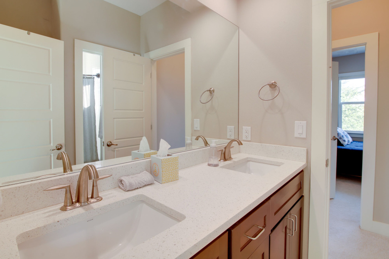 Bathroom 3, Modern Lago Vista Home w/ Pool & Lake Access!, Travis