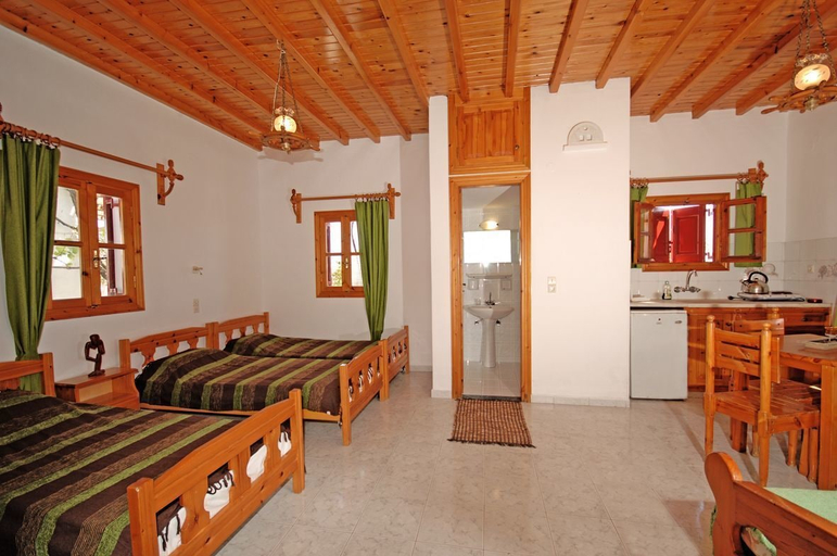 Others 5, Villa Vasilis, South Aegean