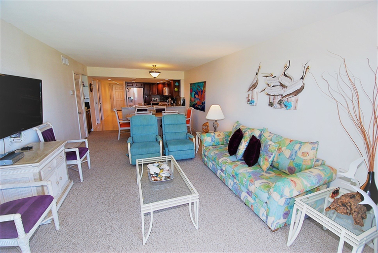Living area 3, Breakers Condo Unit #210 3 Bedroom Condo by RedAwning, Cameron