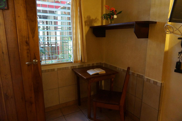 Others 5, Hostal Hansi, Bocas del Toro