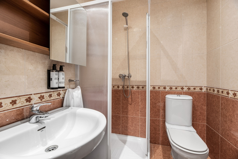 Bathroom 4, Apartamentos El Cid, Burgos