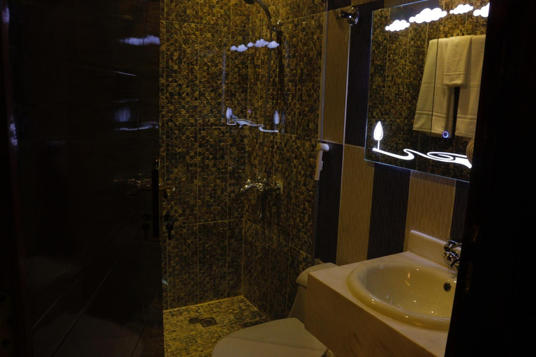 Bathroom 5, Central Park Hotel Bisha