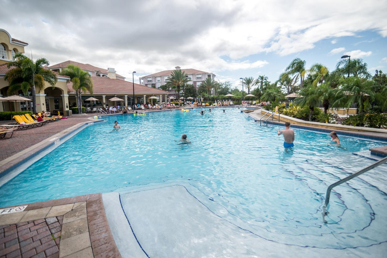 Sport & Beauty 5, Orlando Escape, Orange