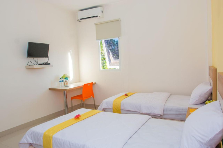 Bedroom 2, Berlian Hotel, Ende