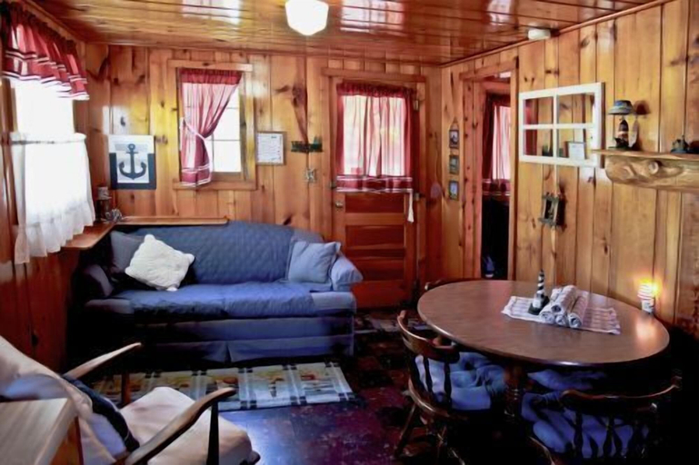 Others 3, #8 - Mackinac Point 1 Bedroom Cabin by RedAwning, Emmet