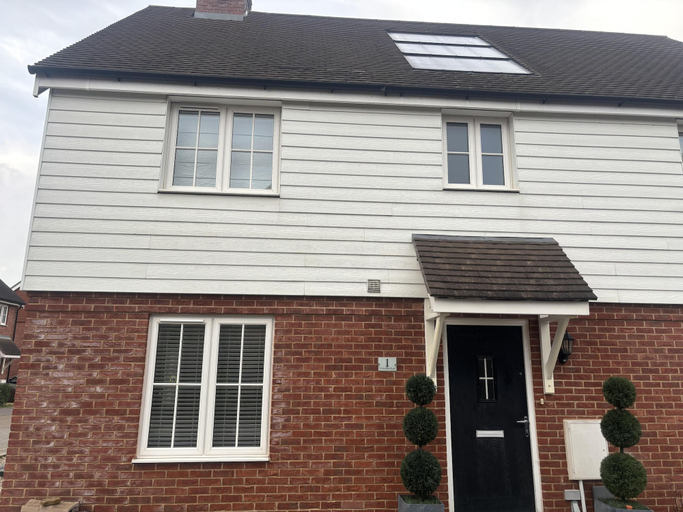 Exterior & Views, Immaculate 4-bed House in Horley, Surrey