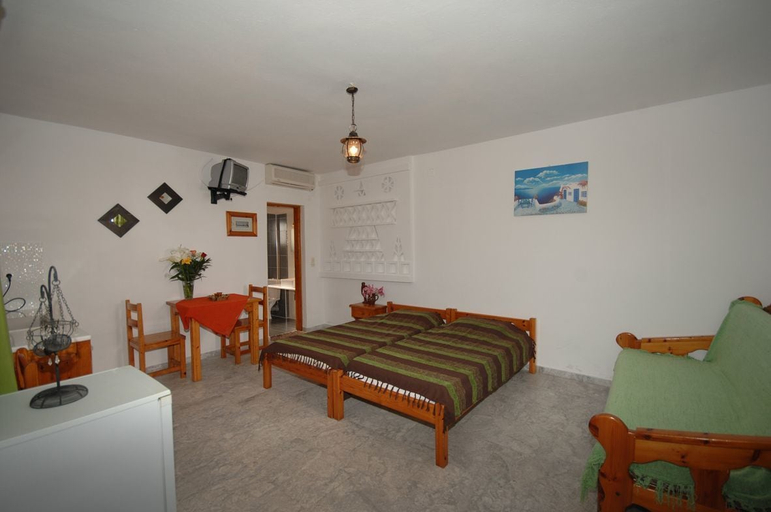 Others 5, Villa Vasilis, South Aegean