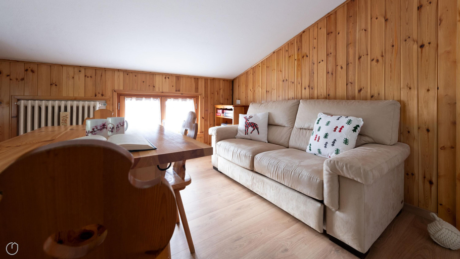 Bedroom 4, Leopardi 3 in Bormio, Sondrio