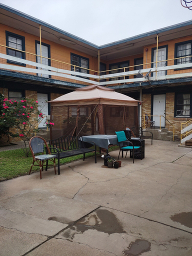 Exterior & Views 2, Rosenberg Motel, Galveston