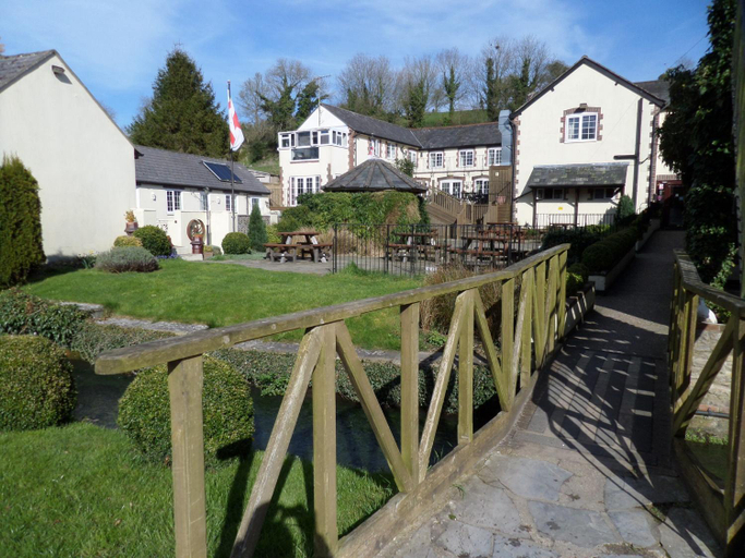 Others 5, The Poachers Inn, Dorset