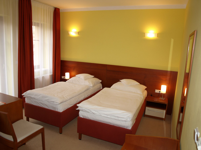Bedroom 3, Hotel KATERAIN, Opava