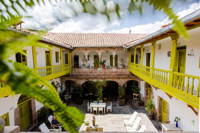 Exterior & Views