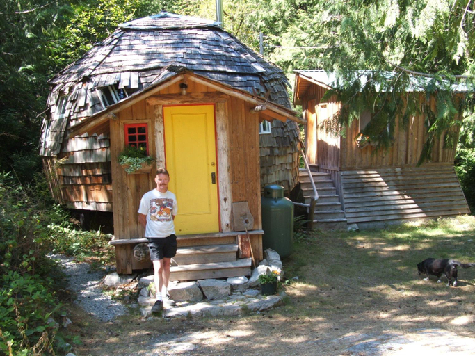 Others 2, The Magical Dome, Powell River