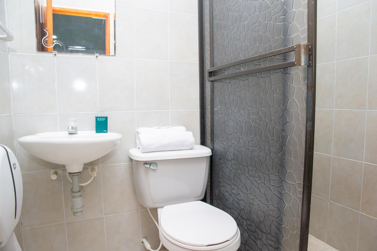 Bathroom 4, Hotel Puerto Colombia, Puerto Colombia