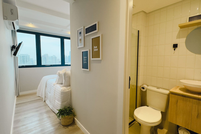 Bathroom 12