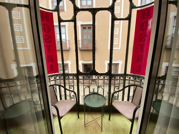 Others 4, Hostal Concejo, Salamanca