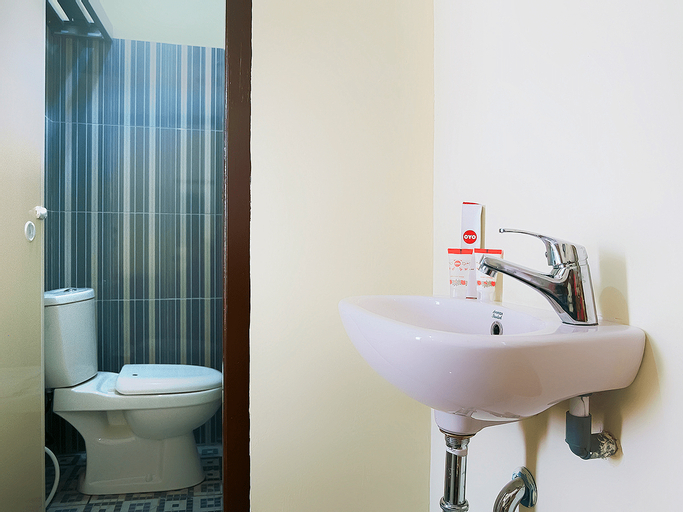Bedroom 4, OYO 1126 Trio R Kost Syariah, Jambi