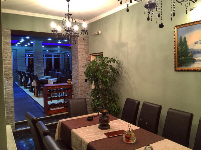 Food & Drinks 2, Prenociste & Restoran - Kasic, Prijepolje
