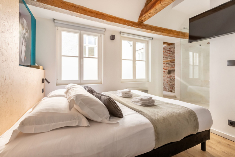 Bedroom 3, Au Chat Qui Dort Lille - Magasin, Nord