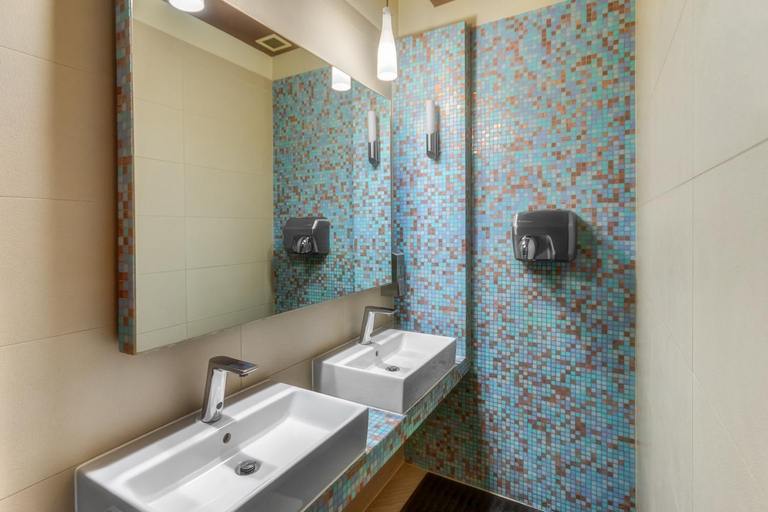 Bathroom 4, Lesny Dwor, Radom