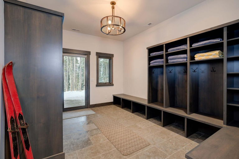 Interior 4, 6 Jakes Lane 5 Bedroom Home by Moonlight Basin Lodging, Madison