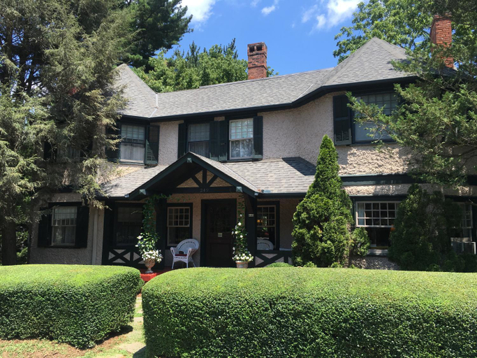 Others 5, Pinecrest Bed & Breakfast, Buncombe