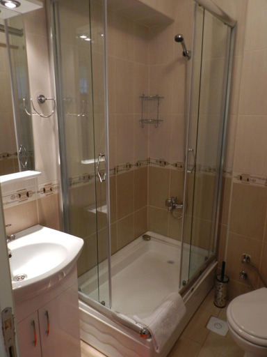 Bathroom 2, Hagia Sophia Apartment, Fatih