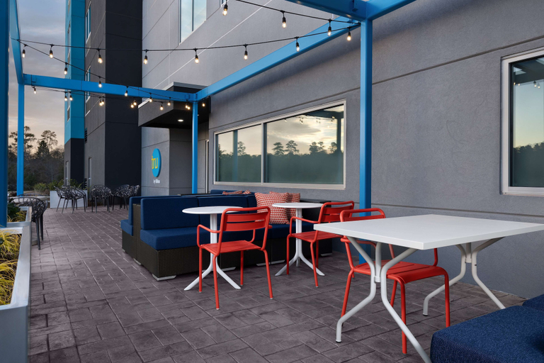 Food & Drinks 5, TRU BY Hilton North Augusta, Aiken