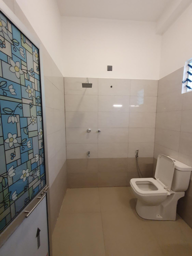 Bathroom 2, Sapphire Guest Mirissa, Weligama
