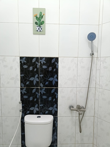 Bathroom 11