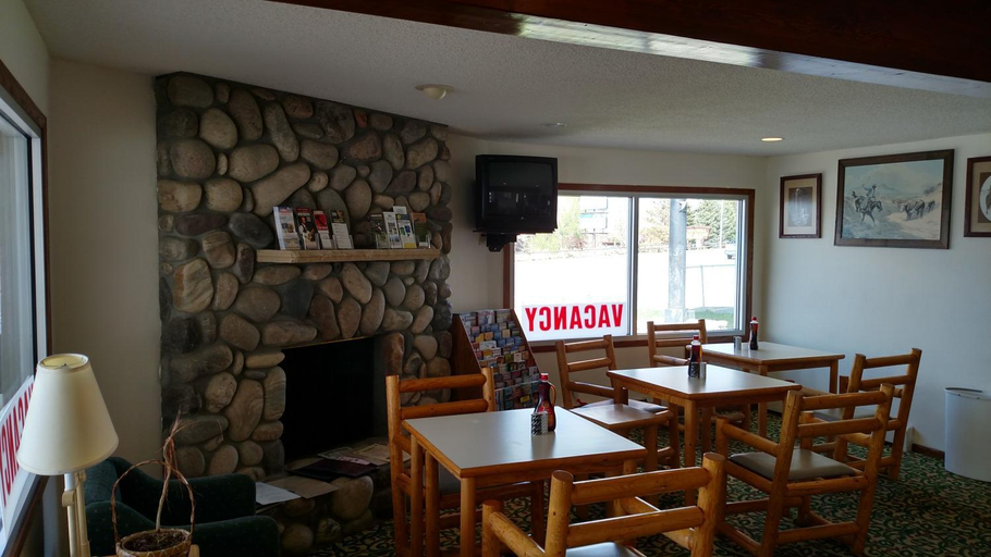 Food & Drinks 5, A Wyoming Inn, Park