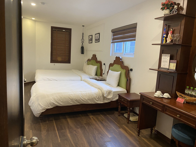 Bedroom 8