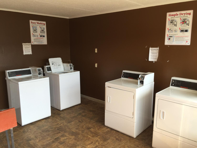 3, Executive Inn, Bee