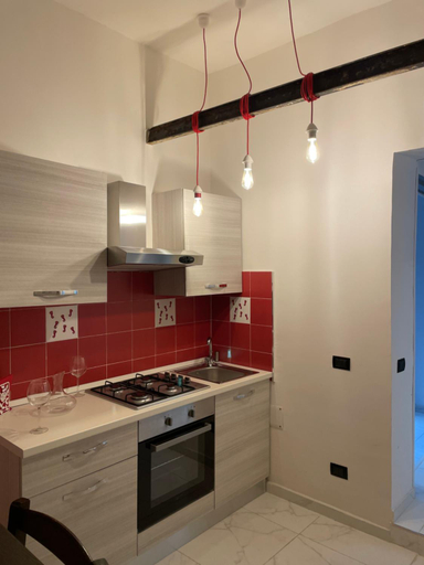 Others 5, SCIO SCIO HOUSE casa contro il malocchio, Napoli