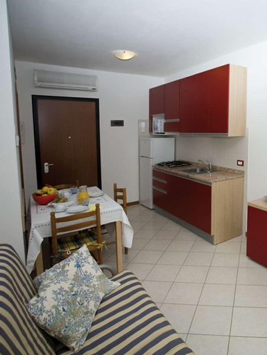 Others 5, Fenix Residence, Venezia