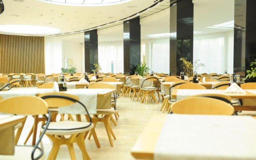 Food & Drinks 3, Hotel Leonardo, Durrësit
