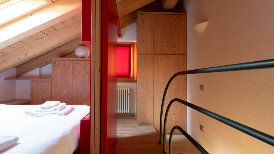 Bedroom 5, Osteglio 15 in Valdisotto, Sondrio