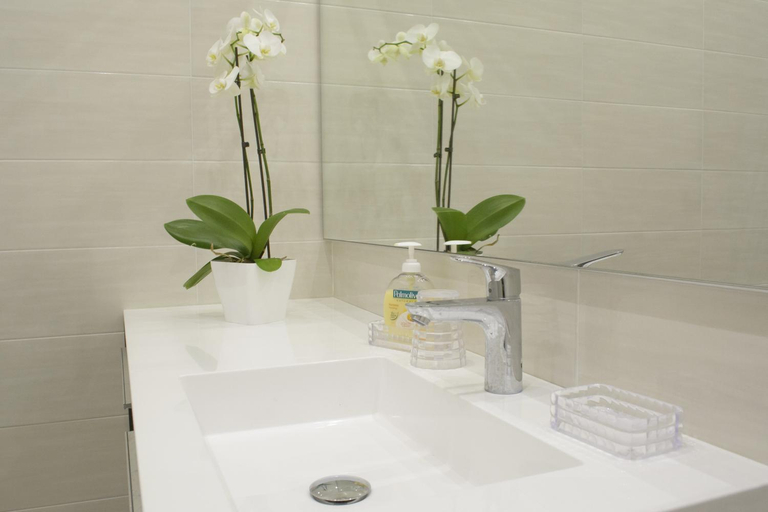 Bathroom 3, Villa Thomas, Imperia