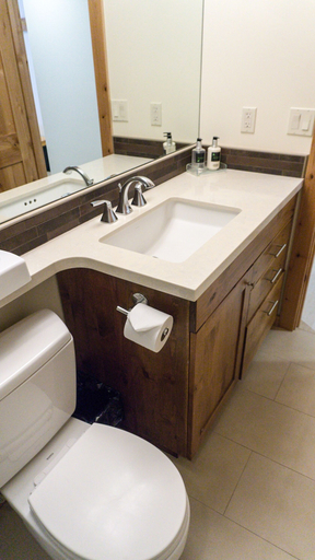 Bathroom 2, Ski Trails 4070, Placer