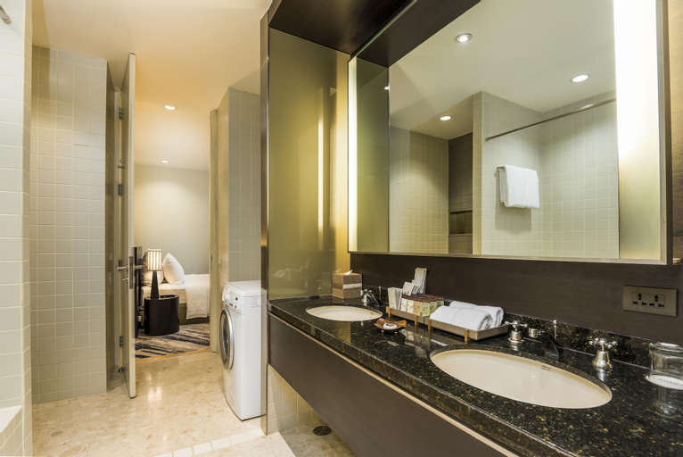 Bathroom 6