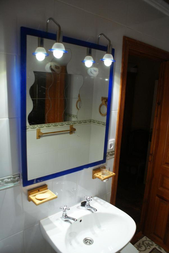Bathroom, Posada el Mirador, Cantabria