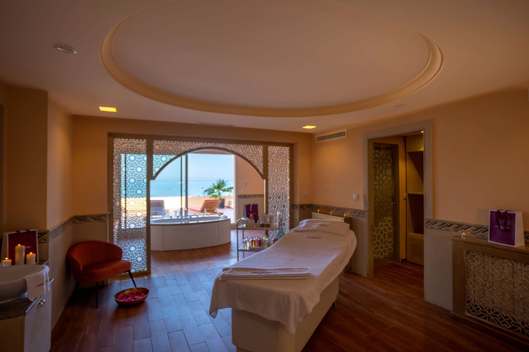 Bedroom 4, Royal Tulip Korbous Bay Thalasso & Springs, Takelsa