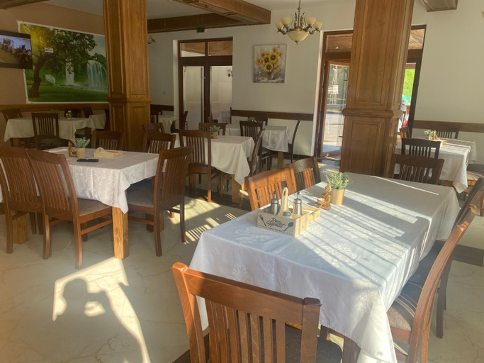 Others 2, MOTEL Restaurant NICOL ARMENIS, Armenis
