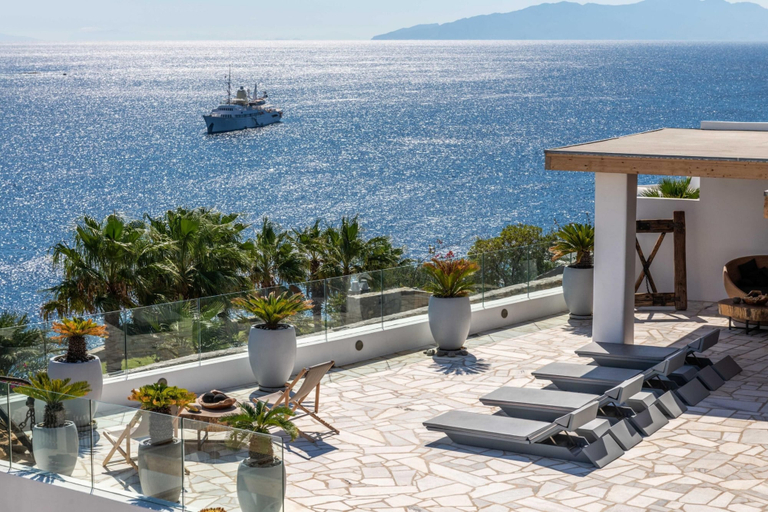 Room 5, Channel I in Mykonos, South Aegean