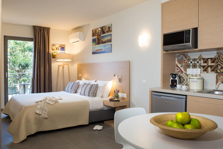 Bedroom, Sundance Apartments & Suites, Crete