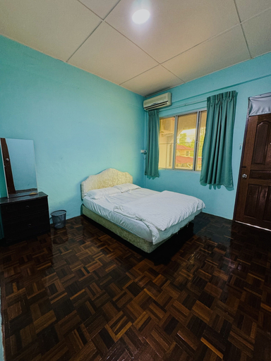 Bedroom 3, Hm airbnb, Sibu