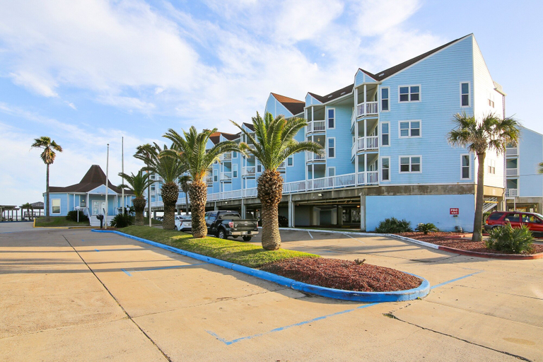Exterior 5, Seascape 2306 1 Bedroom Condo by RedAwning, Galveston
