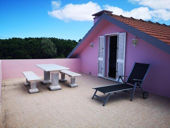 Others 4, Villa da Silva, Madalena