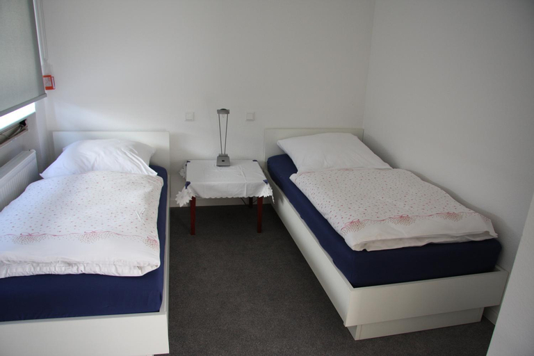 Bedroom, C+U Ferienwohnungen, Rhein-Pfalz-Kreis